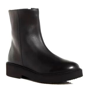 NWOT Aquatalia Maddie Weatherproof Calfskin Leather Extra Light Booties in Black